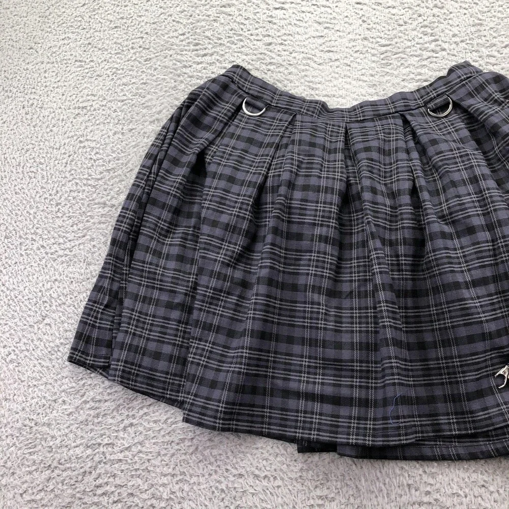 Hot Topic Skirt Womens Medium Gray Plaid Pleated Strap Detail Short Mini